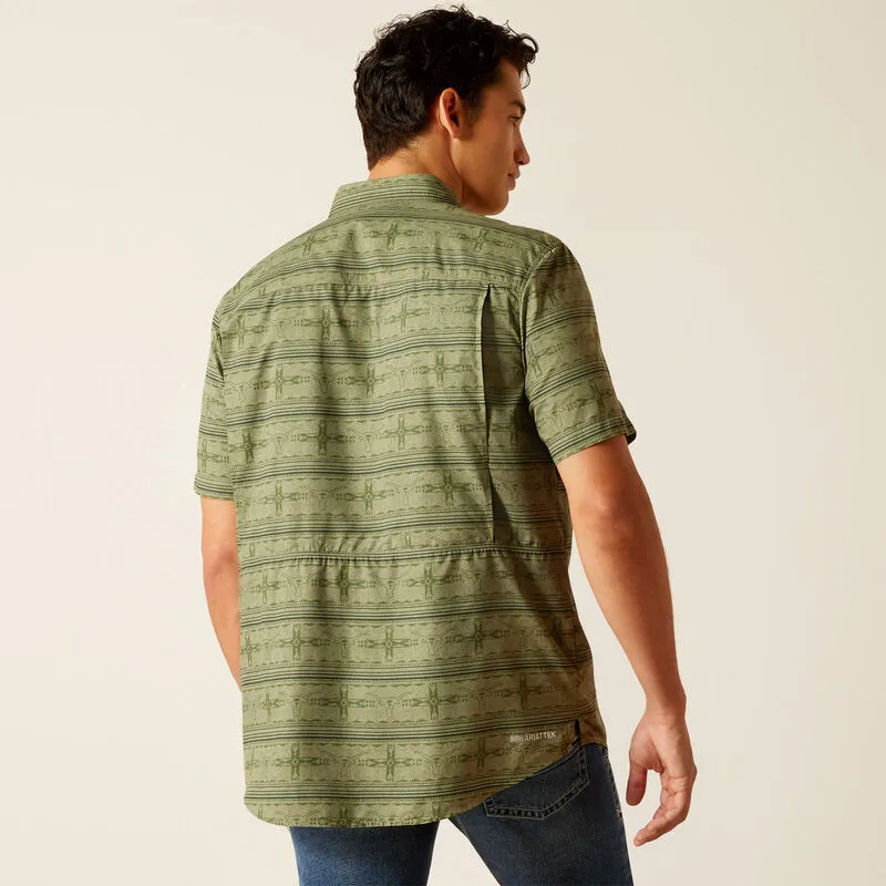 Ariat Mens VentTEK Outbound Fitted Shirt Four Leaf Clover
