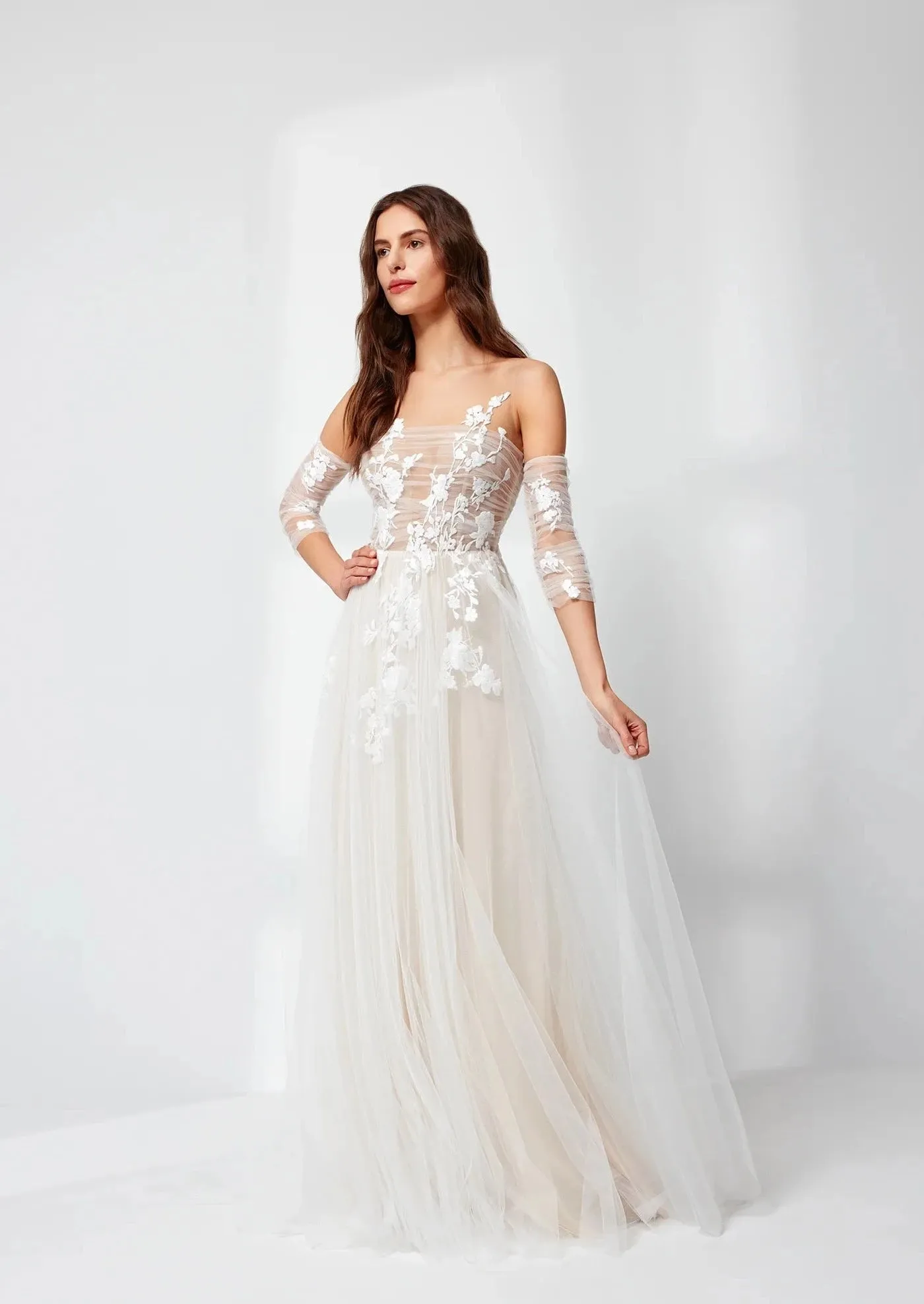 C / Anna Kara Iris Size 12