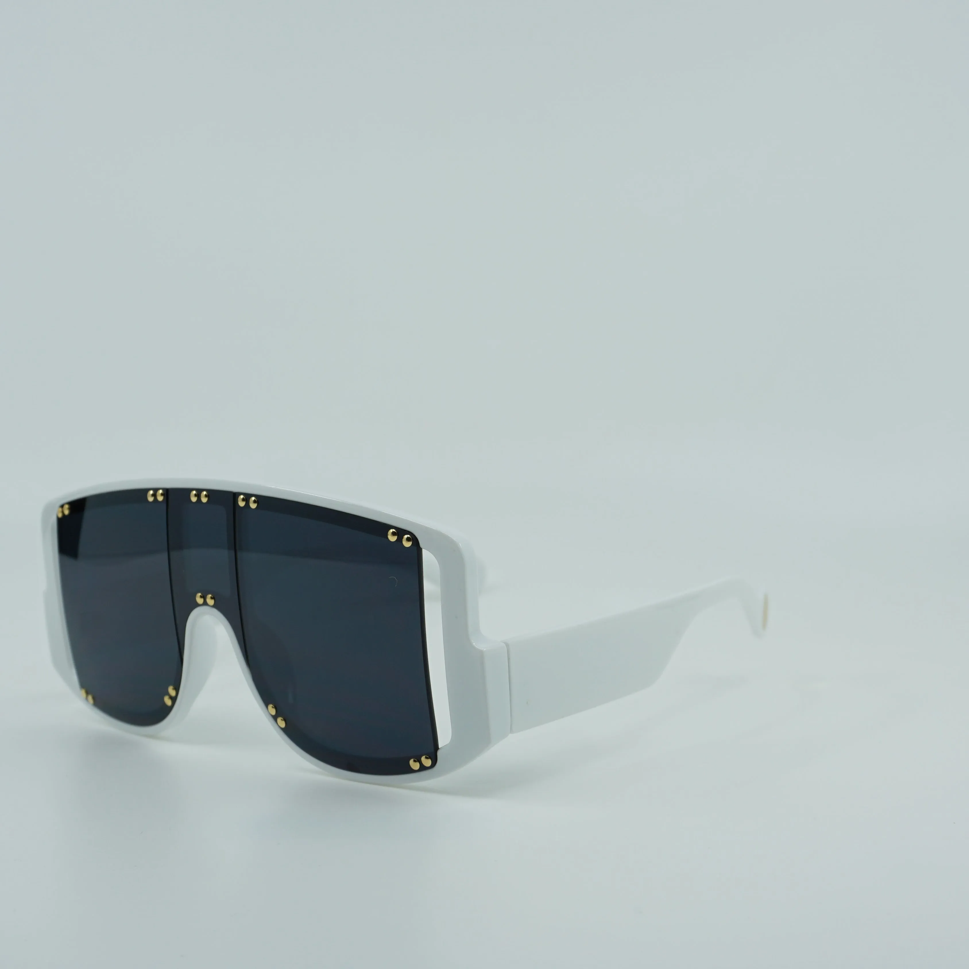 Fiery S.W.V Oversize Sunglasses