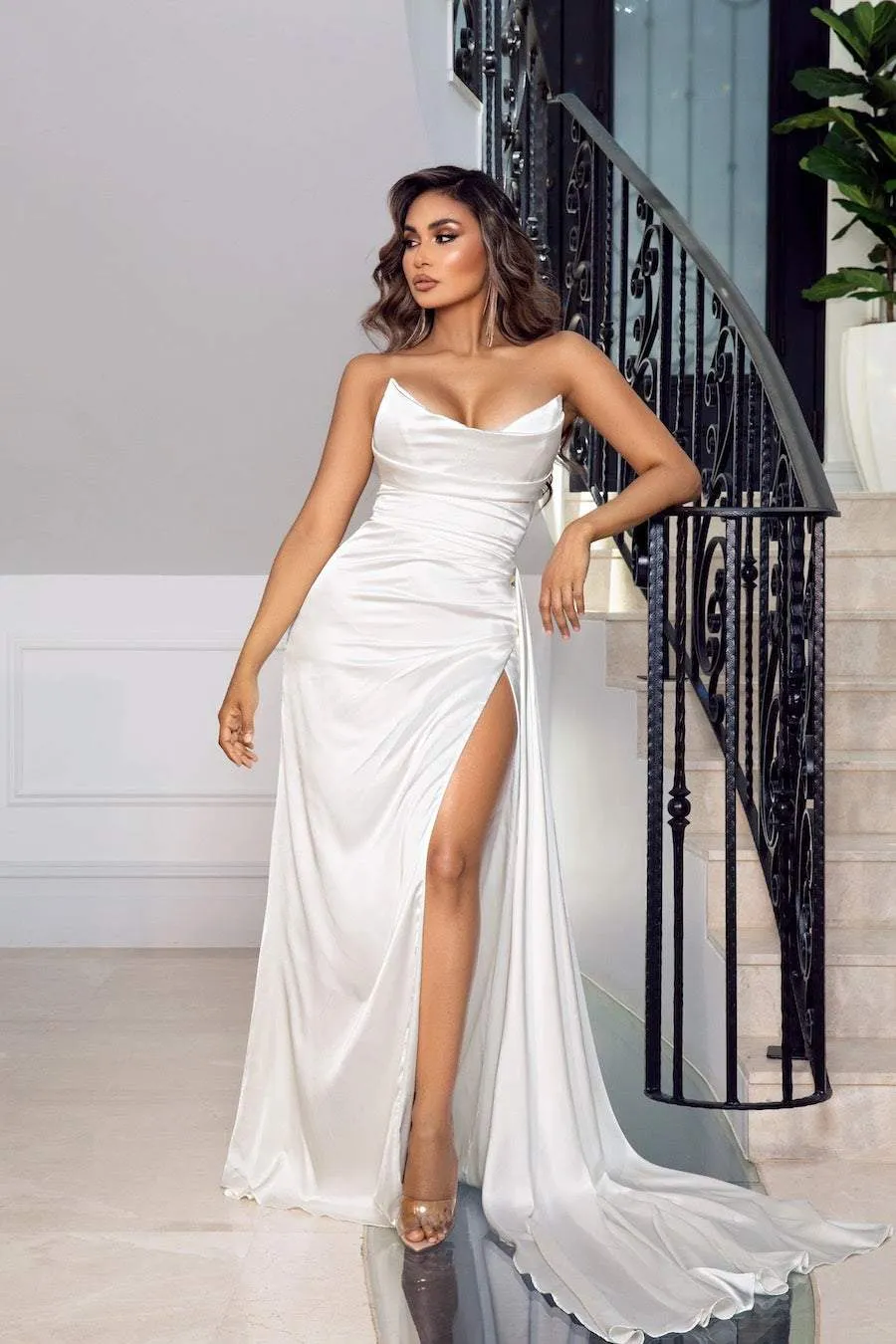 GLOSSY WHITE EVENING DRESS